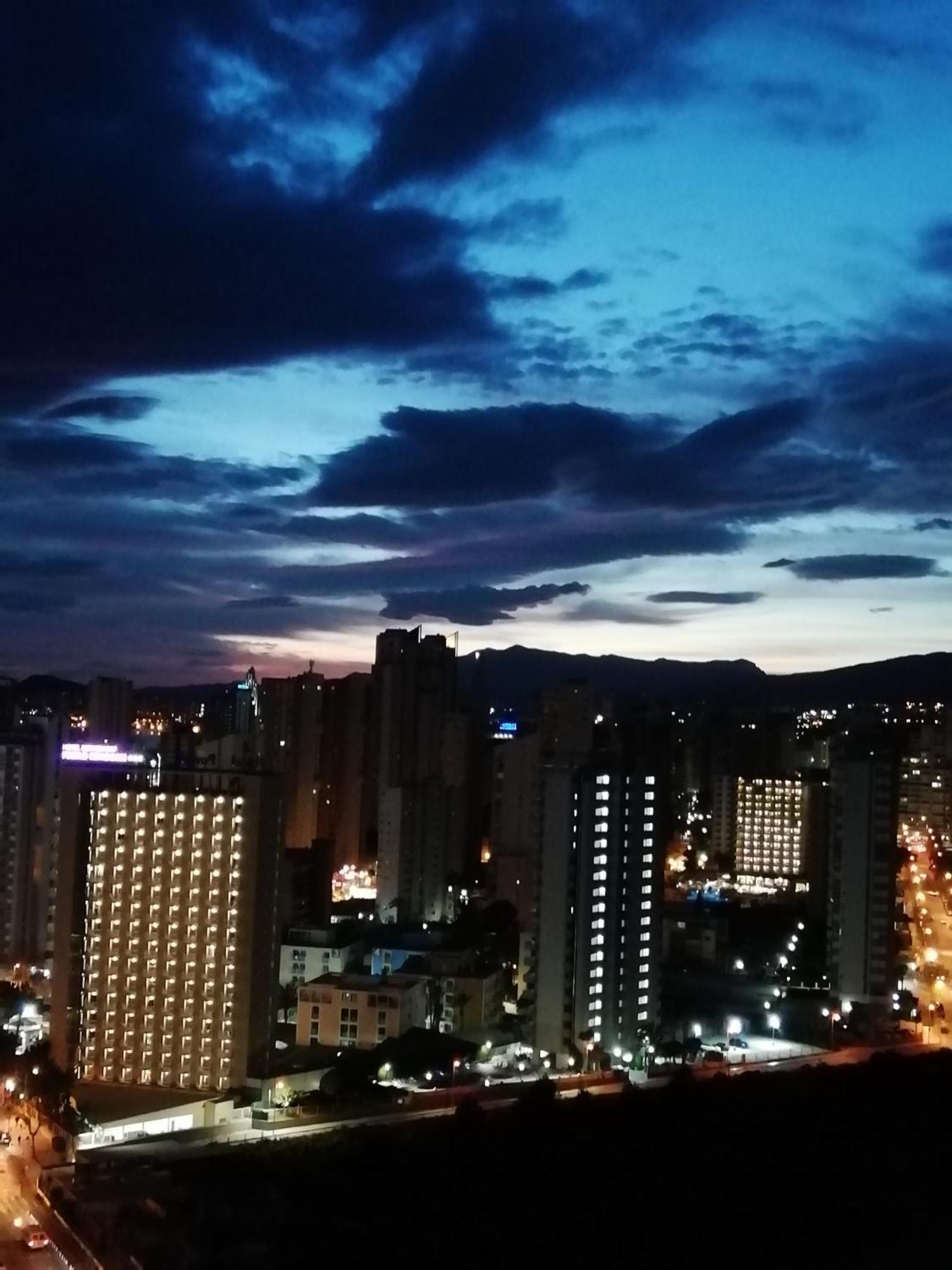 Sunshine Apartament Apartment เบนิดอร์ม ห้อง รูปภาพ